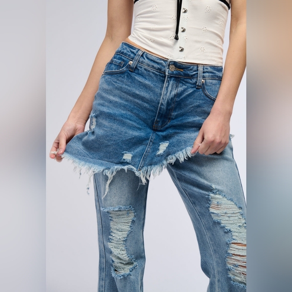 Callie Lives Stasia YMe AKIRA Distressed Skirt Straight Leg Denim Jeans 3 - Picture 3 of 8